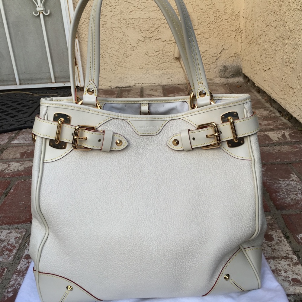 Louis Vuitton Suhali Majesteaux tote